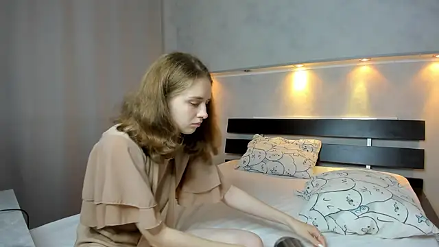 Camilla Kelly online show from September 20, 2025, 12:22 am