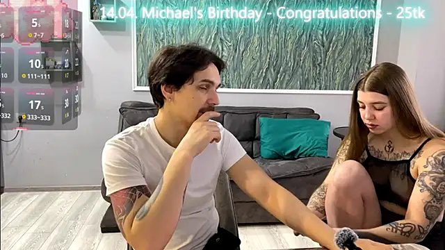 VelvetMiley online show from April 12, 2026, 2:44 pm