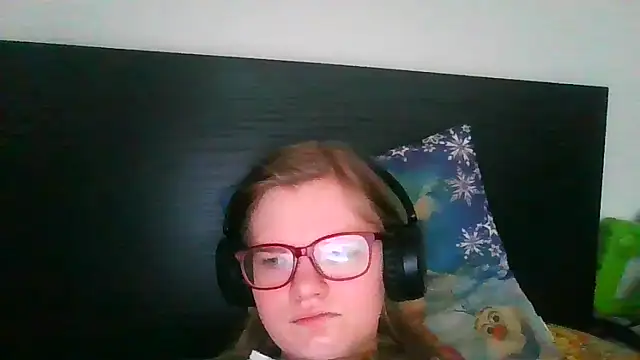 Moonolighta online show from February 1, 2026, 8:13 am