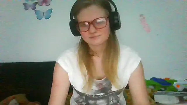 Moonolighta online show from March 2, 2026, 1:18 pm