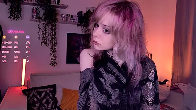 Lollyshy online show from November 23, 2025, 10:15 am