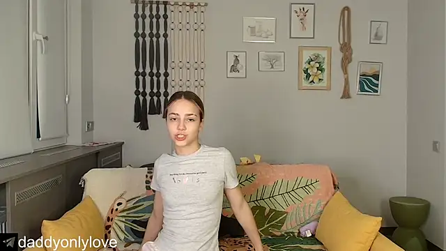 daddyonlyloveme online show from November 4, 2025, 9:14 pm