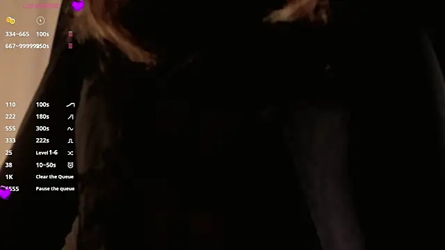 BlushinBloom online show from October 31, 2025, 6:14 am