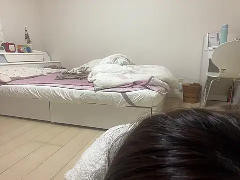 sora 033 online show from April 27, 2026, 6:39 pm