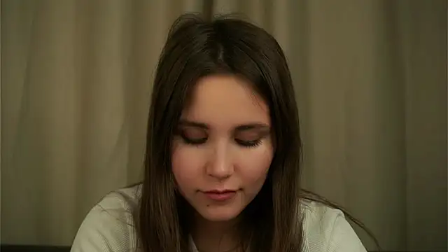 EthalFlowers online show from October 28, 2025, 1:53 am