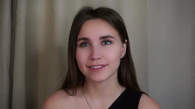 EthalFlowers online show from November 9, 2025, 1:15 am