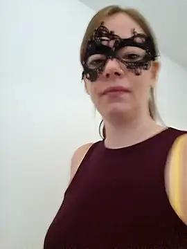 Snapshot of Squirtingcouple9094 chatting on October 30, 2025, 7:43 am Squirtingcouple9094 online show from October 30, 2025, 7:43 am