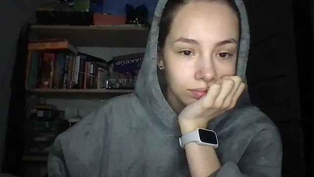 Yuna5343 online show from November 22, 2025, 9:25 pm