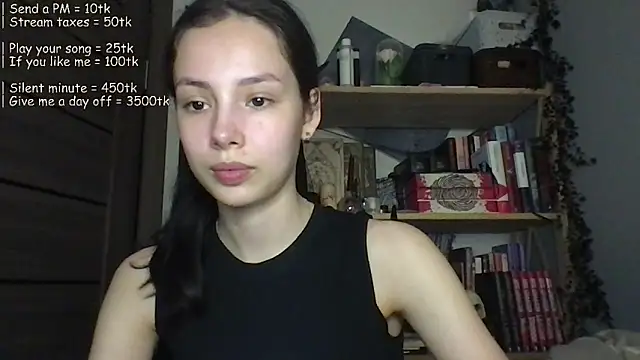 Yuna5343 online show from May 19, 2026, 8:04 pm