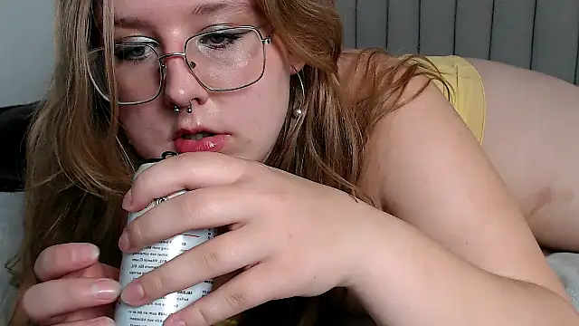 AgnesRoseCams online show from October 3, 2025, 8:33 am