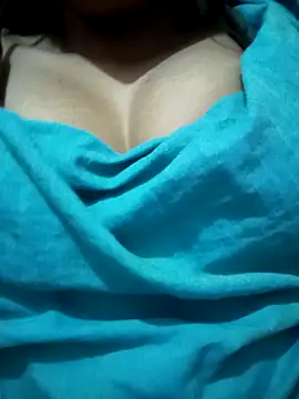 Snapshot of kaviyaponnu0987 chatting on February 11, 2026, 9:42 pm kaviyaponnu0987 online show from February 11, 2026, 9:42 pm