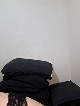 Lhcruz online show from July 26, 2026, 12:41 am