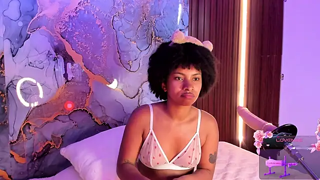 Lolalewis777 online show from September 15, 2025, 8:09 pm