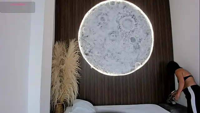 Snapshot of ShaniaDaniels chatting on February 20, 2026, 8:53 pm ShaniaDaniels online show from February 20, 2026, 8:53 pm