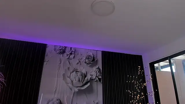 Snapshot of ShaniaDaniels chatting on February 22, 2026, 9:35 pm ShaniaDaniels online show from February 22, 2026, 9:35 pm