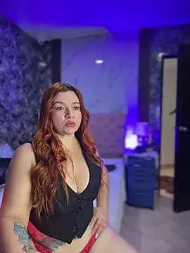 Snapshot of Bigass_curvy chatting on February 26, 2026, 8:41 pm Bigass curvy online show from February 26, 2026, 8:41 pm