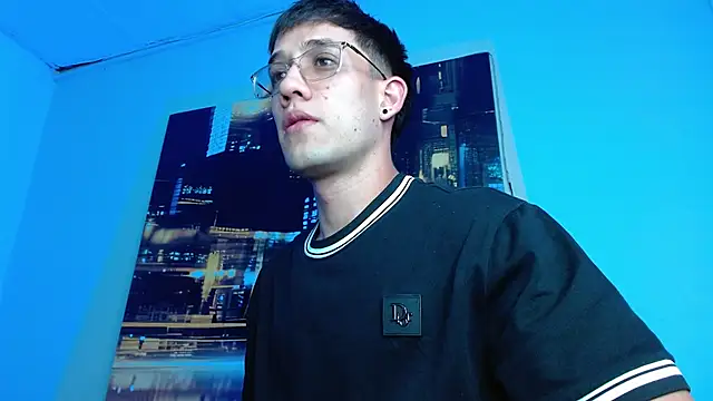 alexgiraldo   online show from March 22, 2026, 7:28 pm