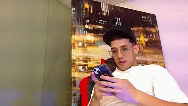 alexgiraldo   online show from April 7, 2026, 12:55 am