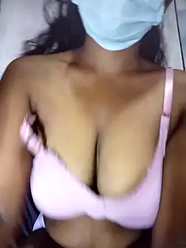 MickMicky online show from October 18, 2025, 1:19 am