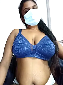 Snapshot of MickMicky chatting on February 13, 2026, 3:24 am MickMicky online show from February 13, 2026, 3:24 am