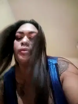 Snapshot of EmmaKantutera chatting on November 4, 2025, 5:23 pm EmmaKantutera online show from November 4, 2025, 5:23 pm