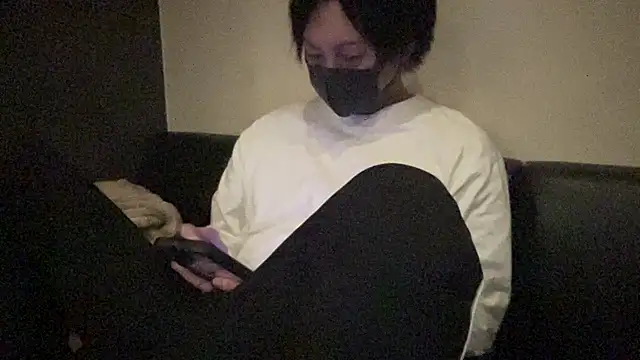 Snapshot of ko-ki012 chatting on November 8, 2025, 12:27 pm ko-ki012 online show from November 8, 2025, 12:27 pm