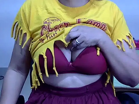 Snapshot of rekha_1508 chatting on February 14, 2026, 5:04 am rekha 1508 online show from February 14, 2026, 5:04 am