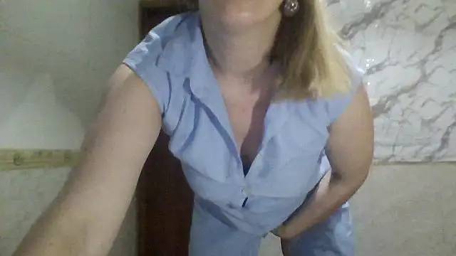 MiyaHottie online show from July 19, 2026, 1:31 am
