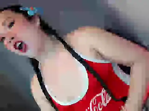 Snapshot of your_hottest_kim chatting on October 18, 2025, 2:47 am your hottest kim online show from October 18, 2025, 2:47 am