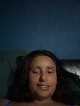 Angelaarayexx online show from June 6, 2026, 3:22 am