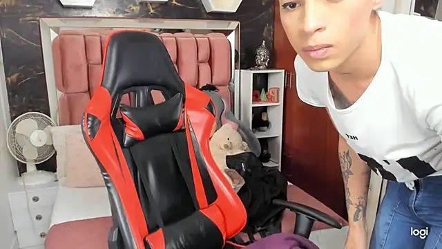 sara slut21 online show from January 9, 2025, 7:29 pm