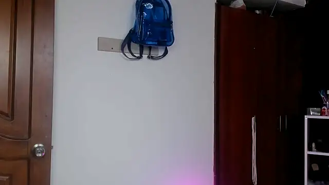 sara slut21 online show from March 21, 2025, 9:23 pm