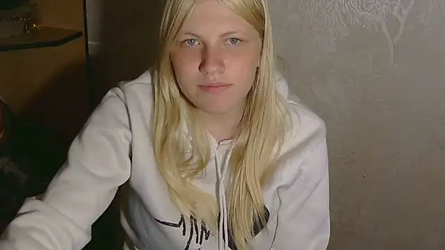 Snapshot of Victoria_ooo chatting on October 3, 2025, 8:28 pm Victoria ooo online show from October 3, 2025, 8:28 pm