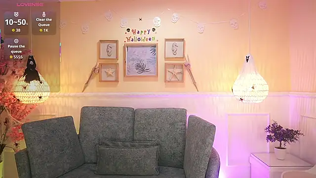 LoonaNyx online show from October 27, 2025, 11:36 am