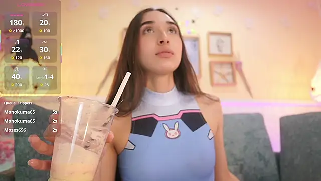 LoonaNyx online show from October 28, 2025, 11:40 pm