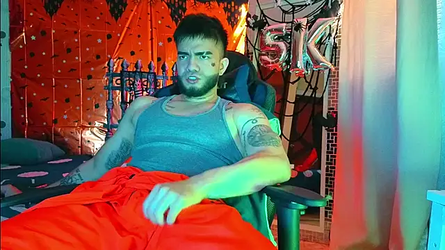 Snapshot of King_Draven3 chatting on October 28, 2025, 8:22 pm King Draven3 online show from October 28, 2025, 8:22 pm