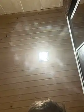 andre1z1nh0 online show from March 4, 2026, 3:23 am