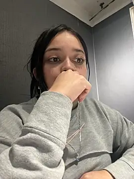 Snapshot of Emily_Rivers_ chatting on October 18, 2025, 2:47 am Emily Rivers online show from October 18, 2025, 2:47 am