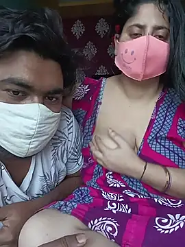 Snapshot of indiancouple659 chatting on March 4, 2026, 6:41 am indiancouple659 online show from March 4, 2026, 6:41 am