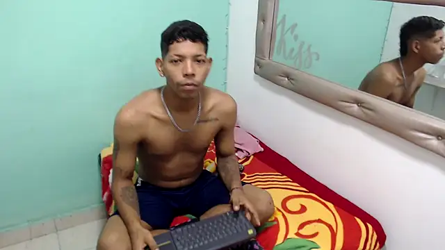 kloe matias online show from September 14, 2025, 1:49 am