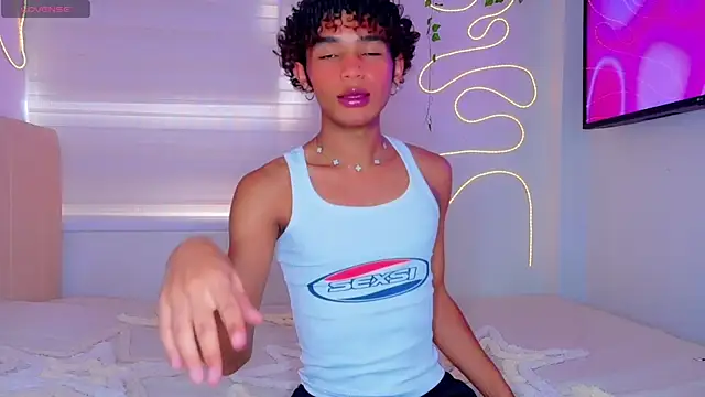 Aaron Wiinter online show from April 7, 2026, 8:09 pm