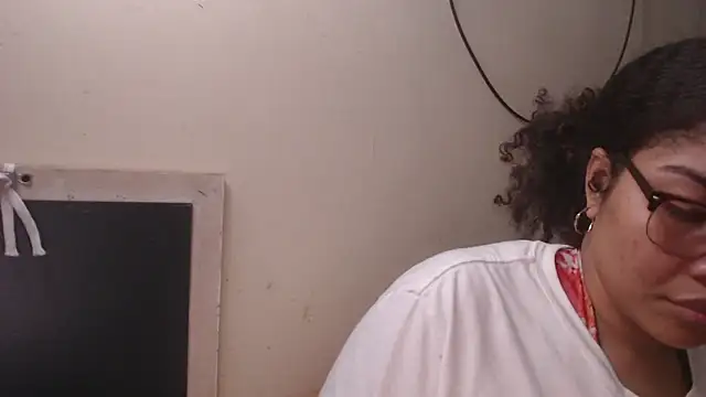 madelene online show from January 31, 2025, 11:13 pm