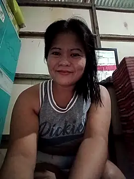 Snapshot of DignaRocero chatting on October 11, 2025, 8:35 am DignaRocero online show from October 11, 2025, 8:35 am