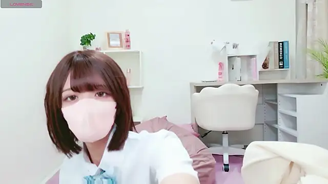 Snapshot of Reina_Fcup chatting on May 16, 2026, 9:17 am Reina Fcup online show from May 16, 2026, 9:17 am