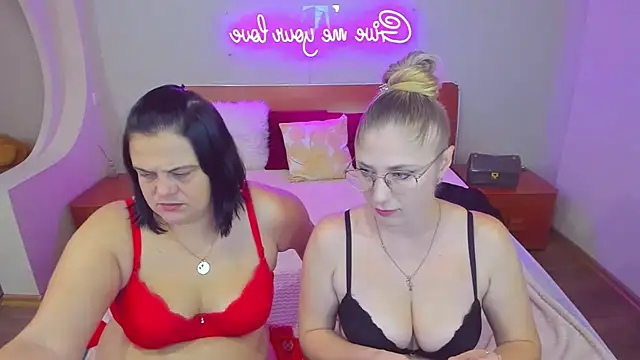 Snapshot of Your_Exstasy chatting on October 11, 2025, 6:56 am Your Exstasy online show from October 11, 2025, 6:56 am