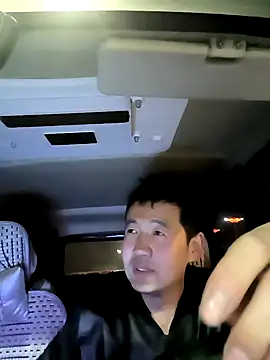 huanhuanaaaaa online show from March 25, 2026, 1:06 pm