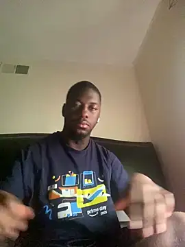 Snapshot of ThickDic28 chatting on June 18, 2026, 12:53 pm ThickDic28 online show from June 18, 2026, 12:53 pm