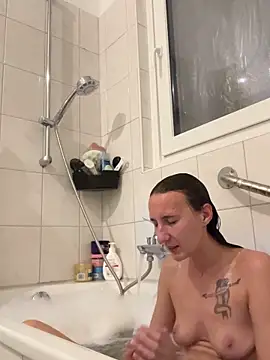 Emilia Mausi online show from September 20, 2025, 6:53 pm