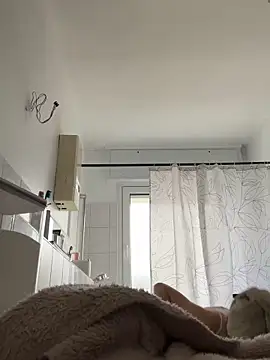 Emilia Mausi online show from November 30, 2025, 8:29 am