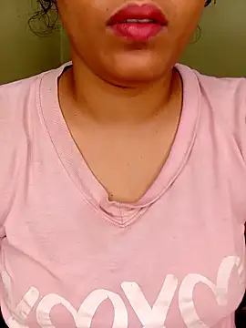 Rose-luckey online show from April 20, 2026, 12:30 pm